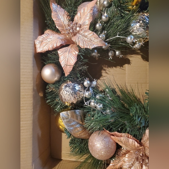 *SOLD* Pier 1 Elegant Glam Blush Pink Rose Gold Decorative Wreath NIB - Picture 4 of 6